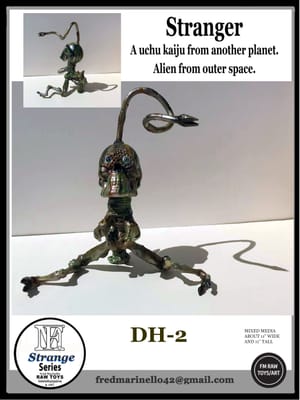 Strangers DH-2 uchu kaiju